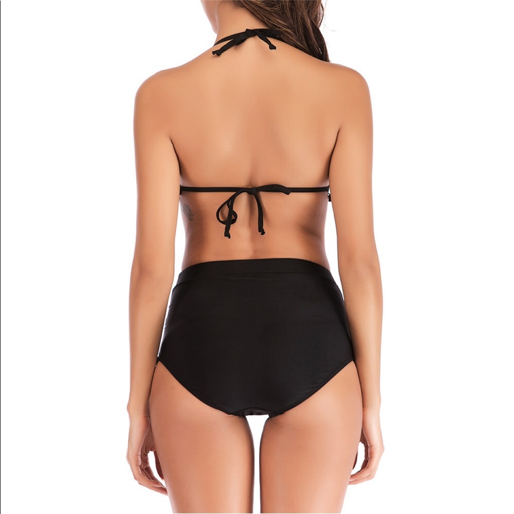 187. . Pom Pom mesh swimsuits - Picture 4 of 7